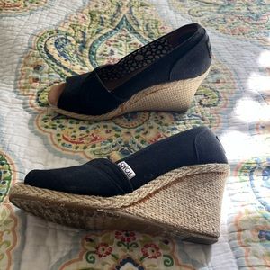 TOMS Wedges
